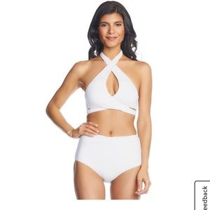 Radio Fiji Swimsuit 👙 😍